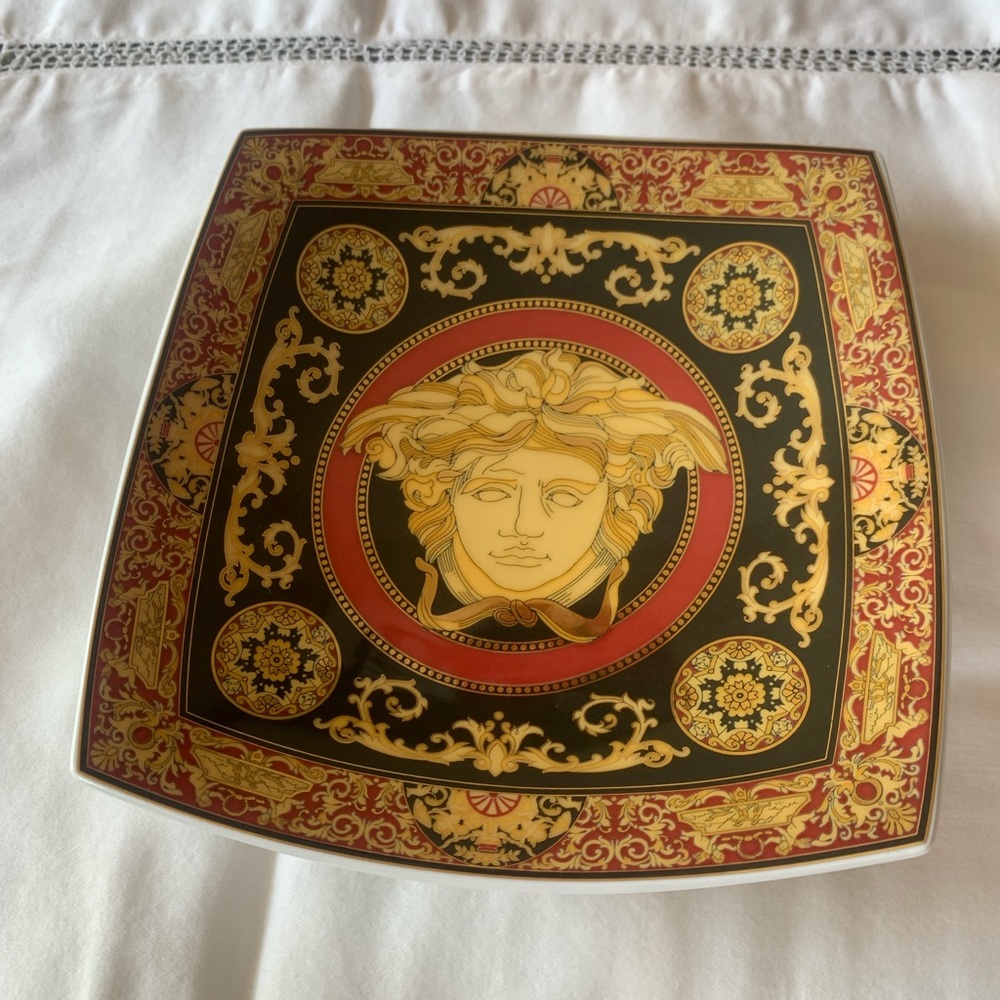 Vintage 2000’s New VERSACE Medusa by Rosenthal CANDY DISH 5”/5”Luxurious &Glamor